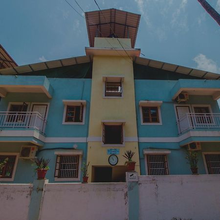 Collection O Holy Cross Home Stays Old Goa Exteriör bild