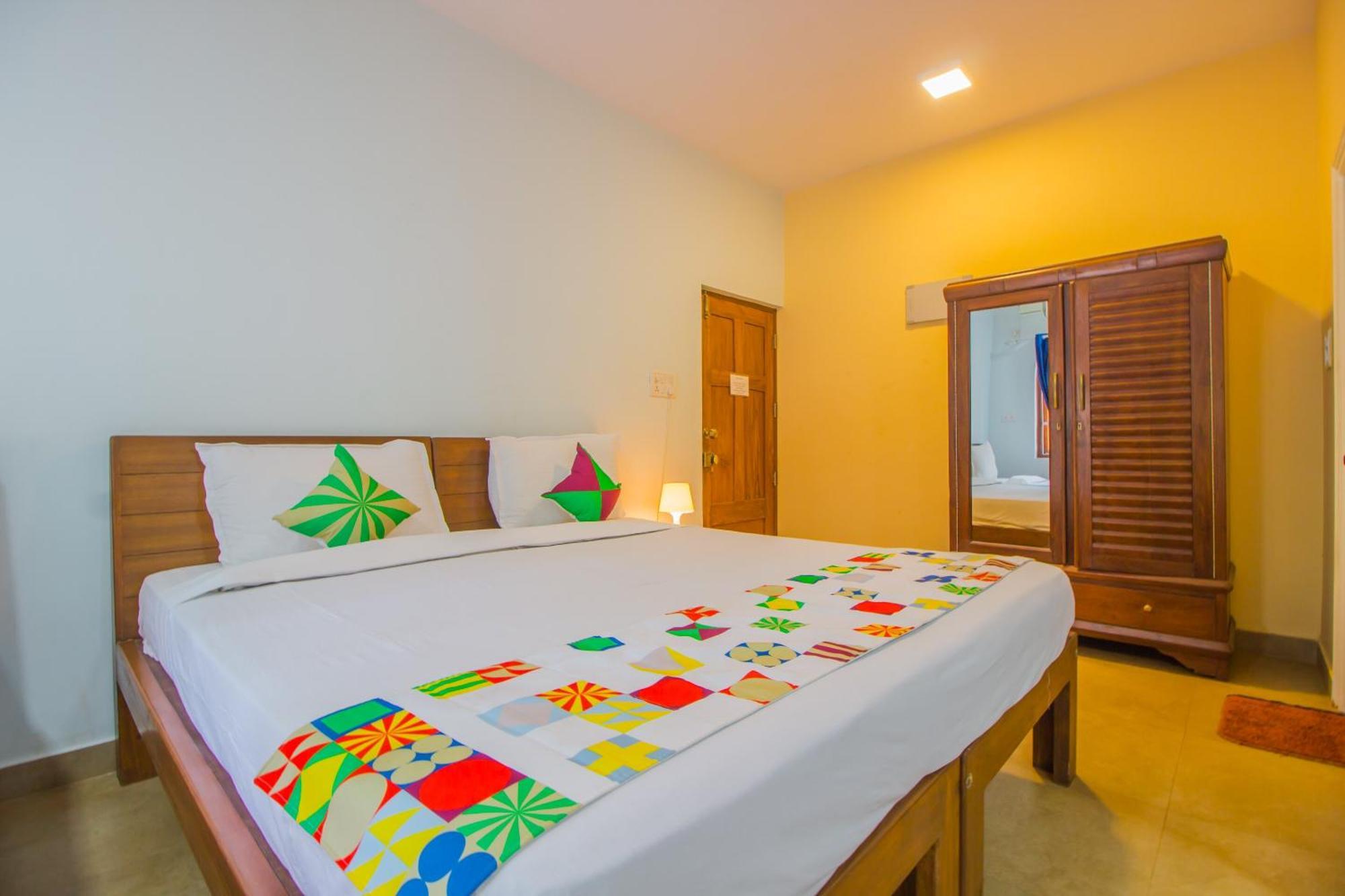 Collection O Holy Cross Home Stays Old Goa Exteriör bild